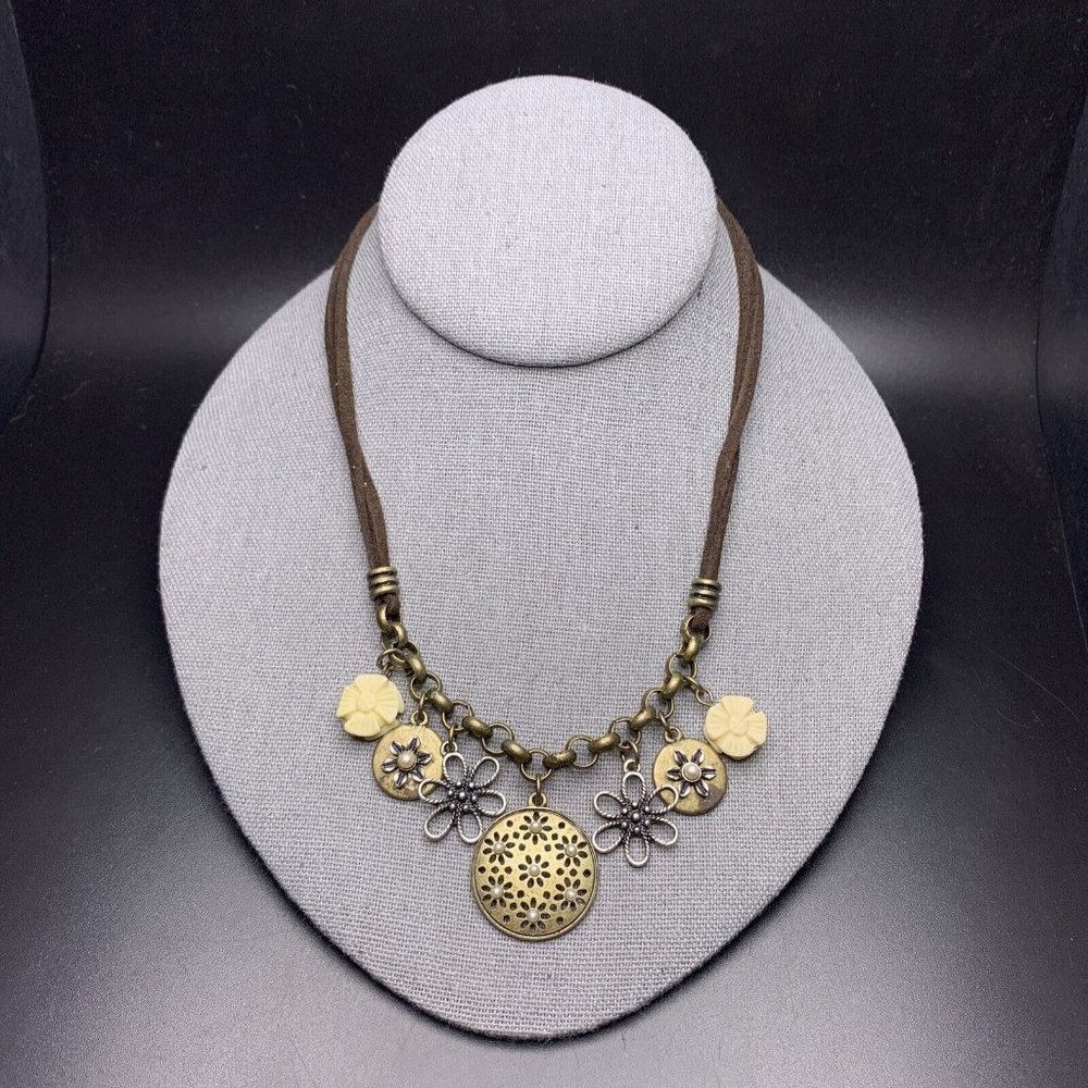 Nine West Vintage America Flower Necklace